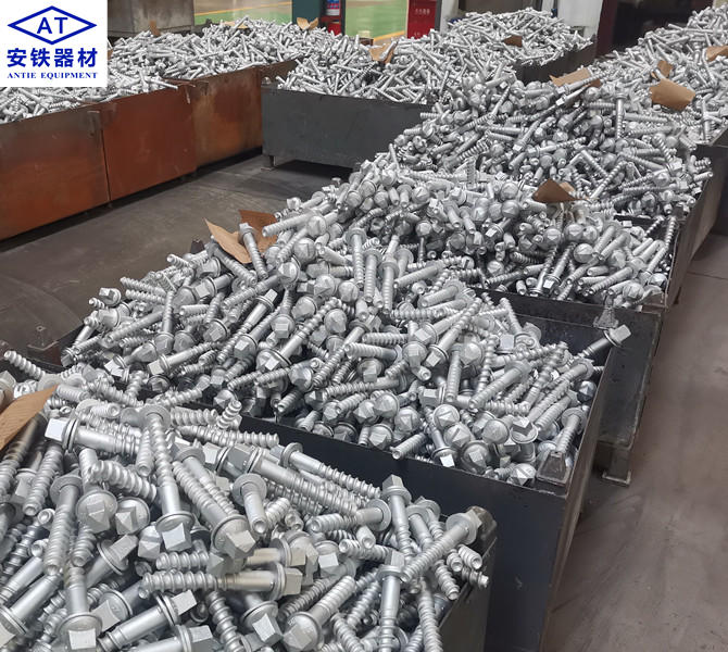 China Railway Ss35 Rail Spikes, Ss35 Screw Spikes Factory - Anyang Railway Equipment