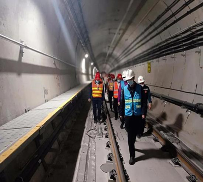 Composite Platform for Emergency Evacuation for Subway(Metro) - Anyang Railway Equipment