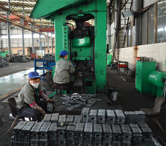 China Railway Rail Gauge Apron Plates, Baffle Plates Manufacturer- Anyang Railway Equipment