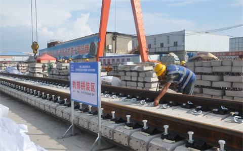 China Manufacturer Type III Rail Spring Clips for Kunming Metro Line 4 - Anyang Railway Equipment